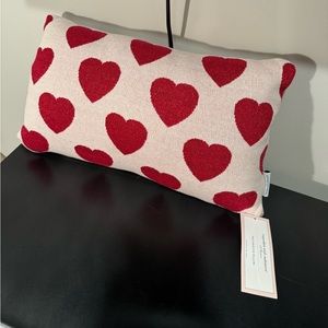 Cupcakes and Cashmere Diva Sparkle Valentines Day Throw Pillow NWT 16 x 10"